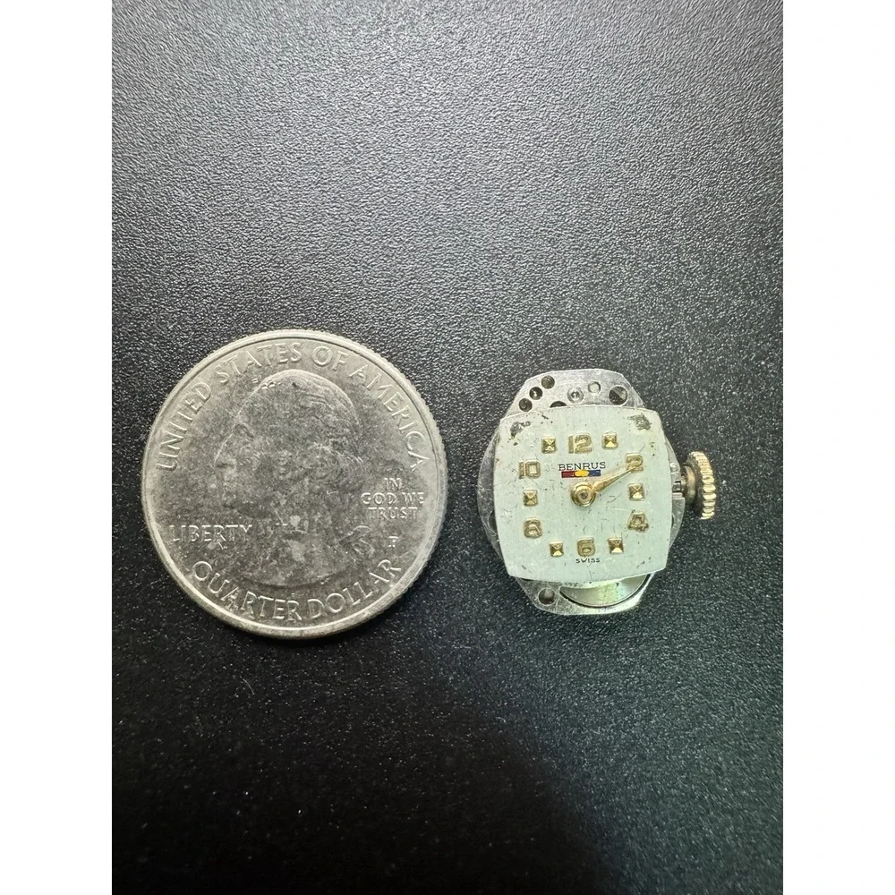 Vintage Benrus Watch Movement Model BM 1‎ Swiss 17 Jewels for Parts Repair